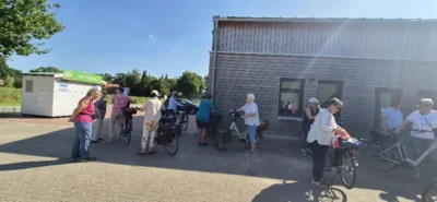 Aufbruch: zur n&auml;chsten Station nach Br&ouml;ckel  (Bild vergr&ouml;&szlig;ern)