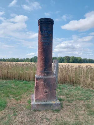Triangulationssaule  (Bild vergr&ouml;&szlig;ern)