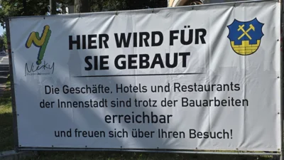 Gesch&auml;fte sind erreichbar.  (Bild vergr&ouml;&szlig;ern)