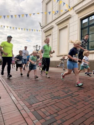 Foto des Albums: Bambinilauf - 31. Stadtlauf / 6. Volksbanklauf