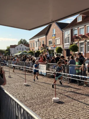 Foto des Albums: Schülerlauf - 31. Stadtlauf / 6. Volksbanklauf