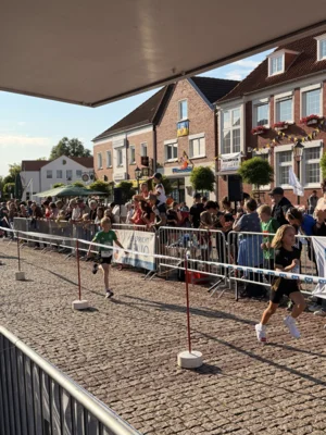 Foto des Albums: Schülerlauf - 31. Stadtlauf / 6. Volksbanklauf