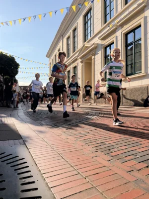 Foto des Albums: Schülerlauf - 31. Stadtlauf / 6. Volksbanklauf