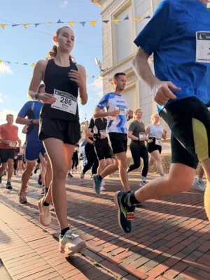 Foto des Albums: 5km & 10km - 31. Stadtlauf / 6. Volksbanklauf