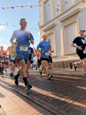 Foto des Albums: 5km & 10km - 31. Stadtlauf / 6. Volksbanklauf
