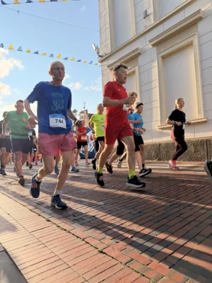 Foto des Albums: 5km & 10km - 31. Stadtlauf / 6. Volksbanklauf