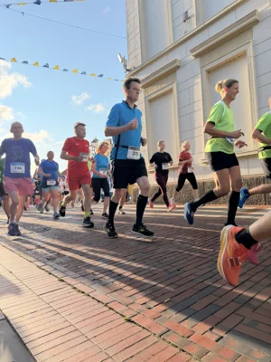 Foto des Albums: 5km & 10km - 31. Stadtlauf / 6. Volksbanklauf