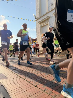 Foto des Albums: 5km & 10km - 31. Stadtlauf / 6. Volksbanklauf