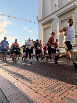 Foto des Albums: 5km & 10km - 31. Stadtlauf / 6. Volksbanklauf