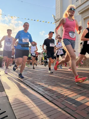 Foto des Albums: 5km & 10km - 31. Stadtlauf / 6. Volksbanklauf