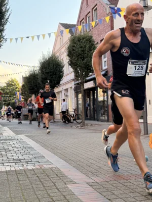 Foto des Albums: 5km & 10km - 31. Stadtlauf / 6. Volksbanklauf