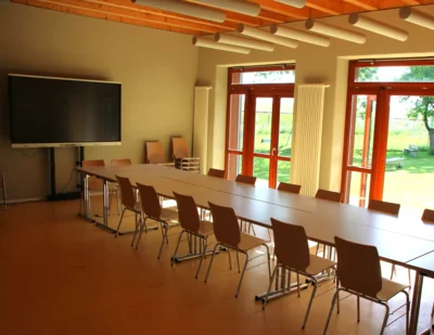 Seminarraum  (Bild vergr&ouml;&szlig;ern)
