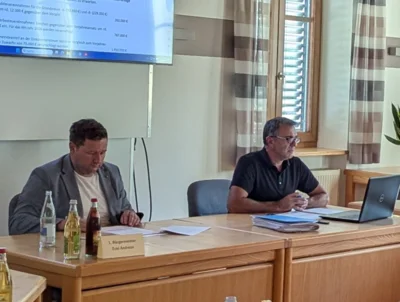 Ein gro&szlig;er Kostenfaktor seien laut B&uuml;rgermeister und K&auml;mmerer die beiden Kindertagesst&auml;tten in der Gemeinde, die j&auml;hrlich ein hohes Defizit verursachen.  (Bild vergr&ouml;&szlig;ern)