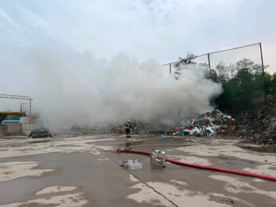 Foto des Albums: 010826 Brand RecHof