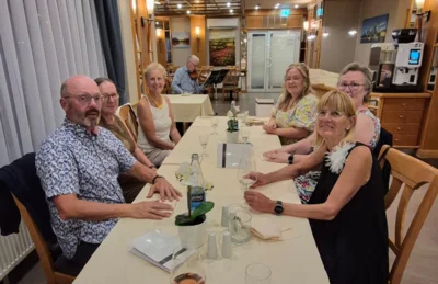 Social evening mit Musikbegleitung  (Bild vergr&ouml;&szlig;ern)