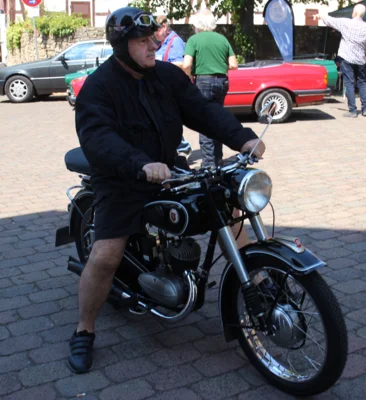 Foto des Albums: Oldtimertreffen Niederrodenbach