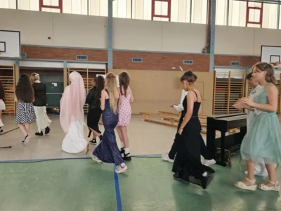 Foto des Albums: Berührender Abschied unserer 6. Klassen