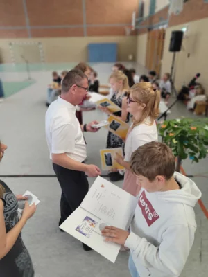 Foto des Albums: Berührender Abschied unserer 6. Klassen