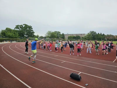 Foto des Albums: Spendenlauf für einere schönere Schule