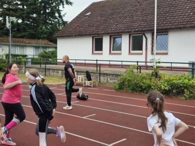 Foto des Albums: Spendenlauf für einere schönere Schule