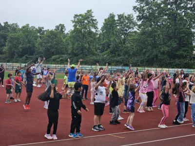 Foto des Albums: Spendenlauf für einere schönere Schule