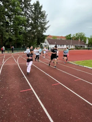 Foto des Albums: Spendenlauf für einere schönere Schule