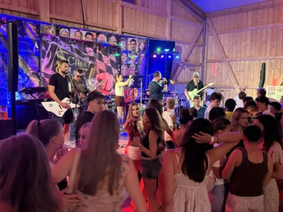 Foto des Albums: 3. Salmdorfer Festwochenende 2026 - Teil 1 Freitag und Samstag