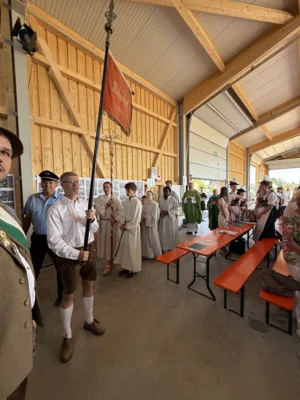 Foto des Albums: 3. Salmdorfer Festwochenende 2026 - Teil 2 Festgottesdienst und Bieranstich