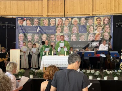 Foto des Albums: 3. Salmdorfer Festwochenende 2026 - Teil 2 Festgottesdienst und Bieranstich