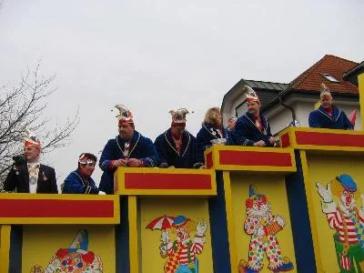 Foto des Albums: AEWG-Umzug 2004