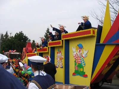 Foto des Albums: AEWG-Umzug 2004