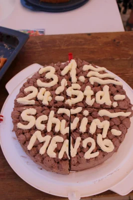 Wer ordentlich schwimmt, darf auch ordentlich schlemmen.  (Bild vergr&ouml;&szlig;ern)