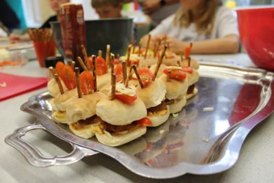Astronauten Buffet  (Bild vergr&ouml;&szlig;ern)