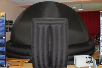 Mobiles Planetarium  (Bild vergr&ouml;&szlig;ern)