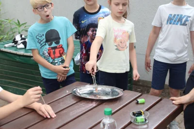 Brandschutzerziehung  (Bild vergr&ouml;&szlig;ern)