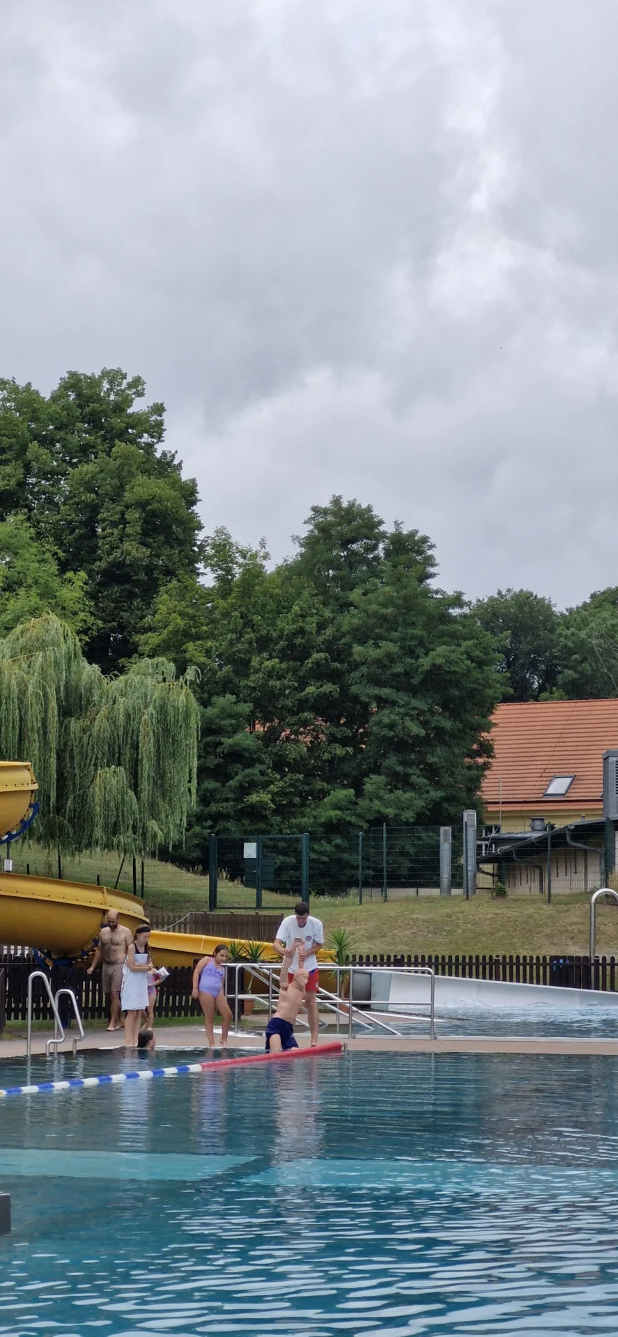 Bild: Rettungsaktionen mit der Wasserwacht Forst