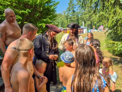 Foto des Albums: Neptunfest mit Piraten sorgte für Bombenstimmung