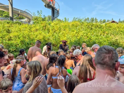 Foto des Albums: Neptunfest mit Piraten sorgte für Bombenstimmung