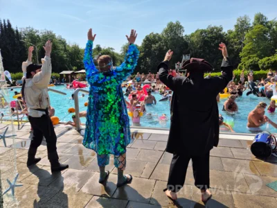 Foto des Albums: Neptunfest mit Piraten sorgte für Bombenstimmung