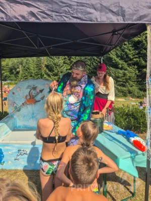 Foto des Albums: Neptunfest mit Piraten sorgte für Bombenstimmung