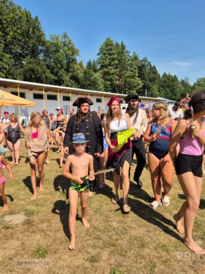 Foto des Albums: Neptunfest mit Piraten sorgte für Bombenstimmung