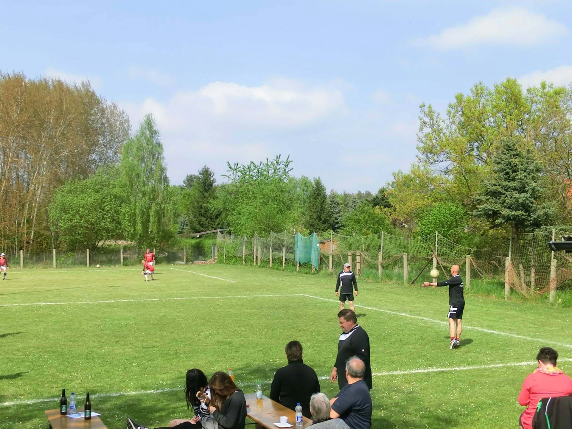 Bild: Auf dem Faustballplatz