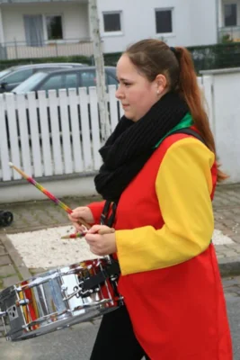 Foto des Albums: Kerbumzug Erfelden Drummler 2013