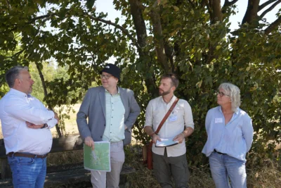 Frank Dre&szlig;ler (Erster Kreisrat Landkreis Goslar), Christian Meyer (Umwelminister), Karl K&ouml;necke (LPV Goslar), Ute Grothey (LPV G&ouml;ttingen) (Foto: Landkreis Goslar) 