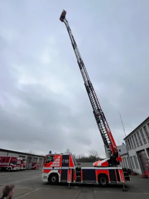Foto des Albums: 3a und 3b: Besuch bei der Berufsfeuerwehr in Braunschweig