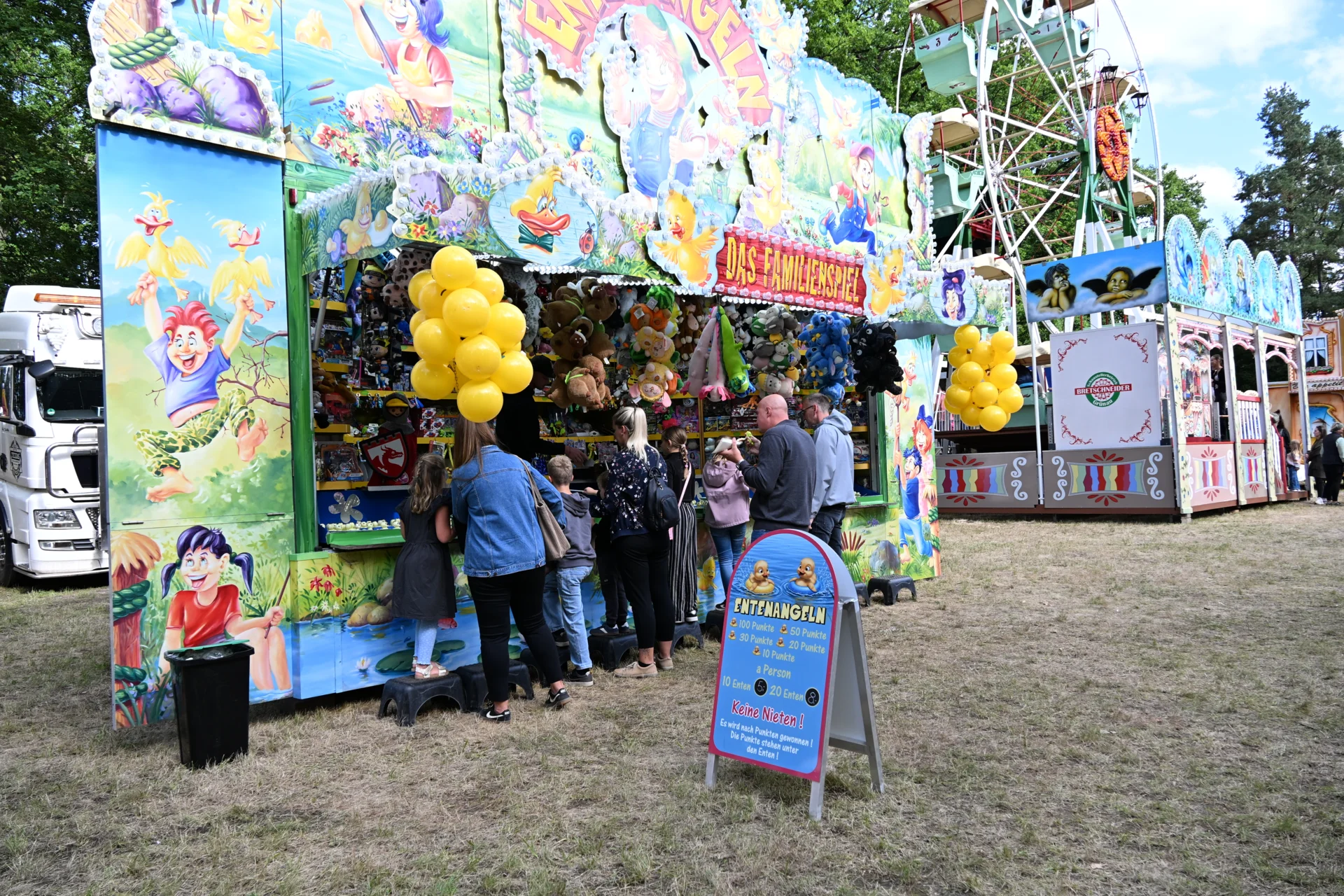 Bild: Entenangeln auf der Festwiese