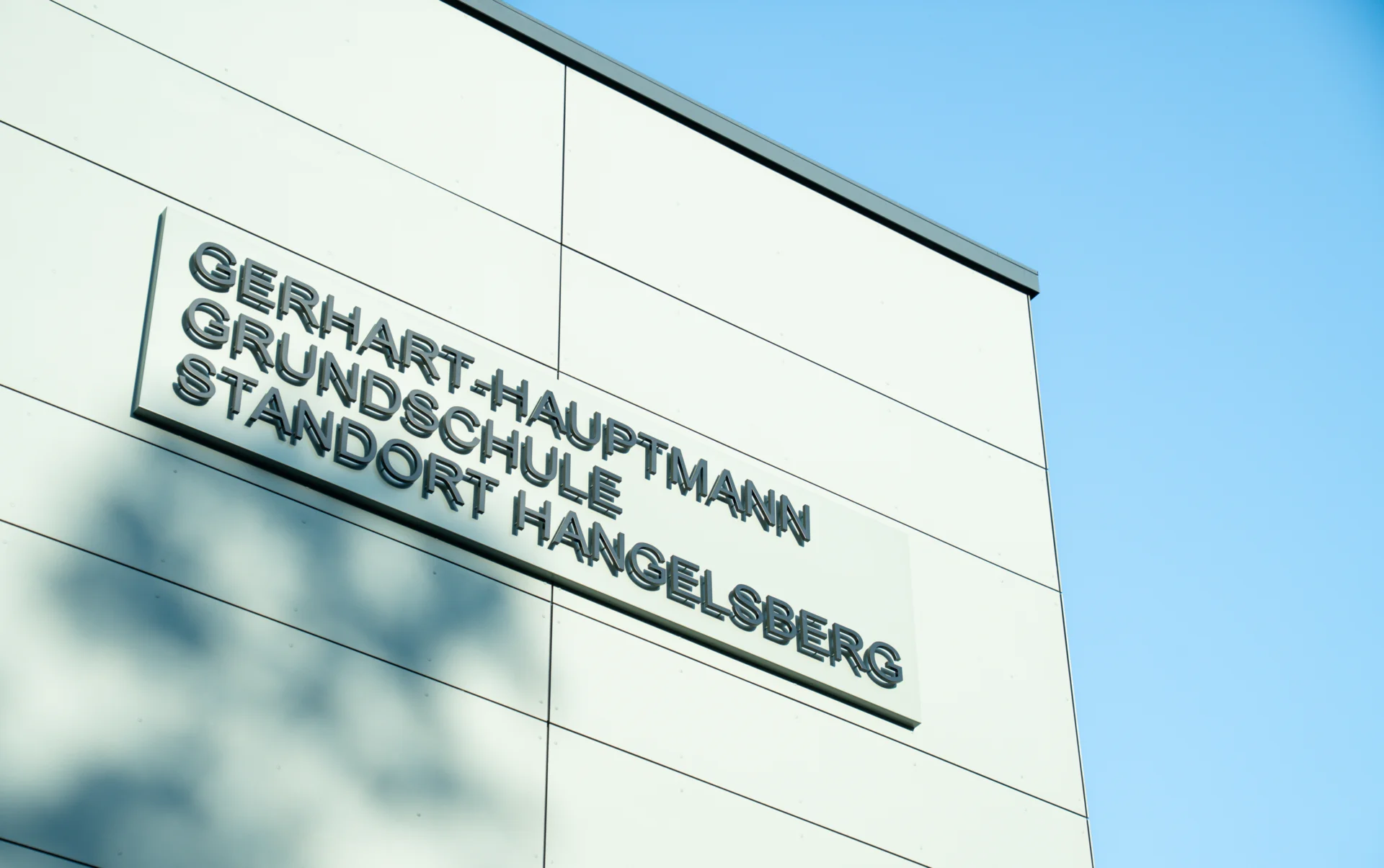 Bild: Ein besonderer Moment | Übergabe der Grundschulfiliale am 6.8.2026, Foto: ParkProperty Europe GmbH & Co. KG