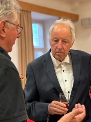 herr Wycisk im Gespr&auml;ch  (Bild vergr&ouml;&szlig;ern)