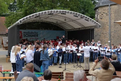 Konzert am Schiffenberg 2026  (Bild vergr&ouml;&szlig;ern)