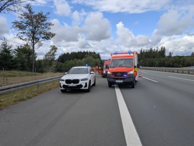 Foto des Albums: VU mit PKW und Wohnwagen auf der A9 am 22.08.2026
